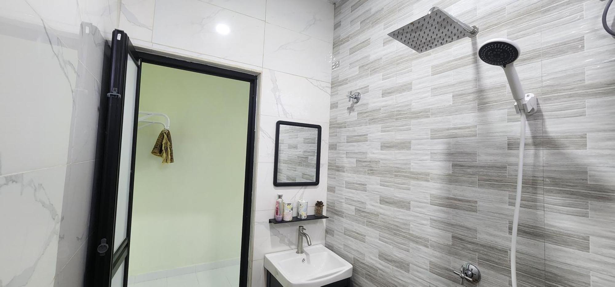 Irdina Adryana Free Wifi Holiday home *